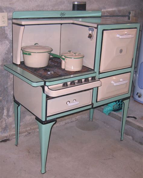 1920s gas range